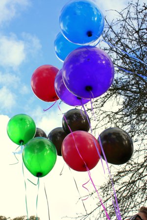 Balloons (30 Jun 2012)